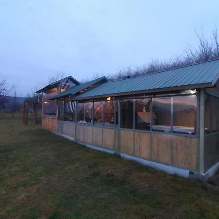 Natura Chalets 프라이드 외부 사진