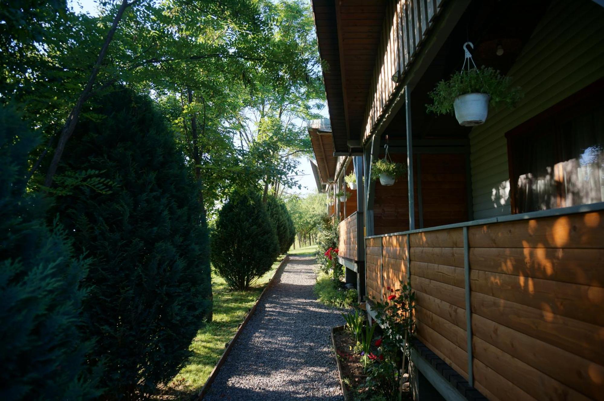 Natura Chalets 프라이드 외부 사진